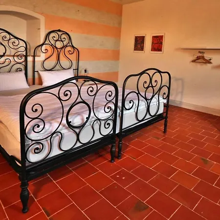 Apartment Casa Nanda Mombaruzzo
