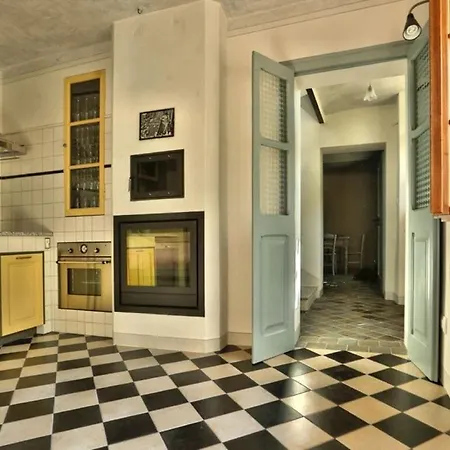 Casa Nanda Apartment *