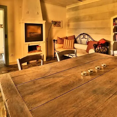Casa Nanda * Момбаруццо